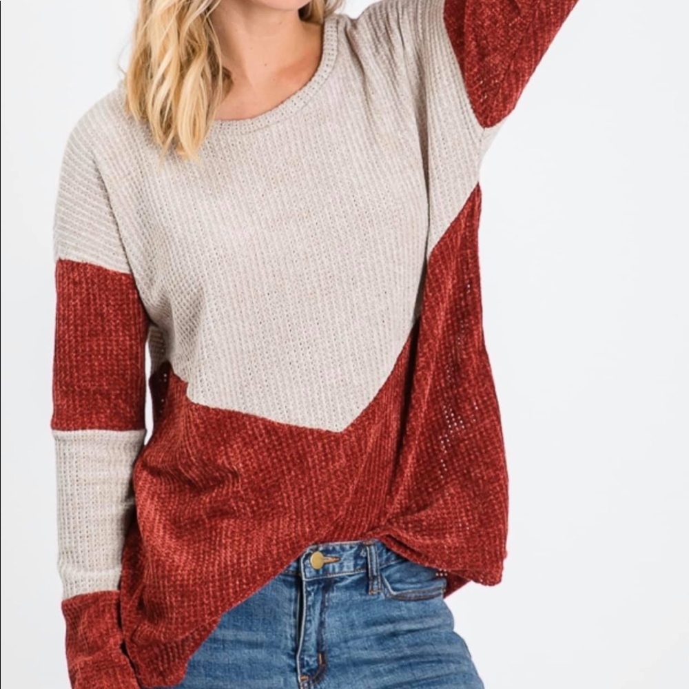 Lovely melody dual color sweater - Picture 2 of 3